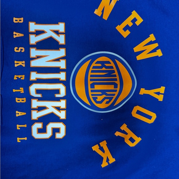 NY Knicks Unisex Hoodie Size Small - Picture 1 of 6